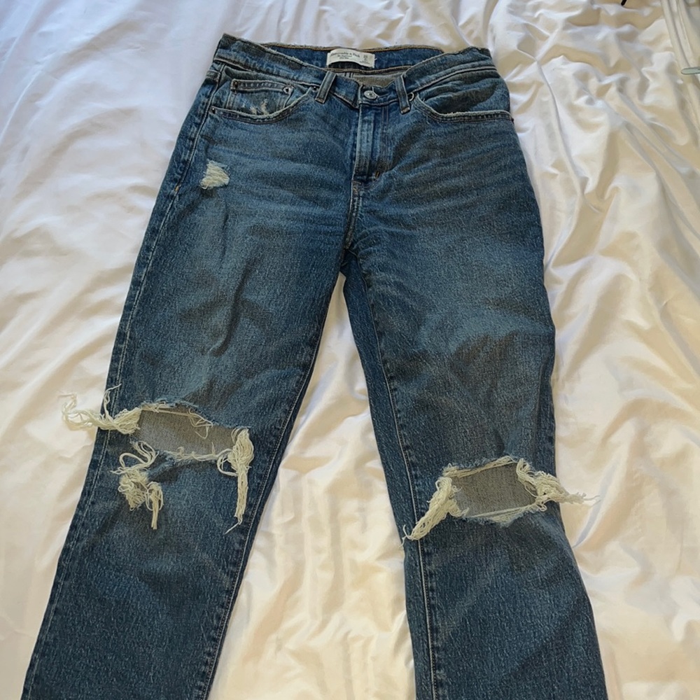 Abercrombie & Fitch boyfriend jeans